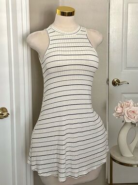 Q USA White Black Striped Ribbed Knit A-Line Mini Dress w/ High Neck Sz S